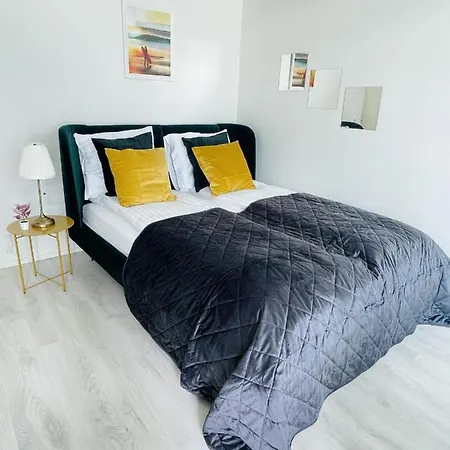 Aday - Harbor Groundfloor Own Entrance - شقة *