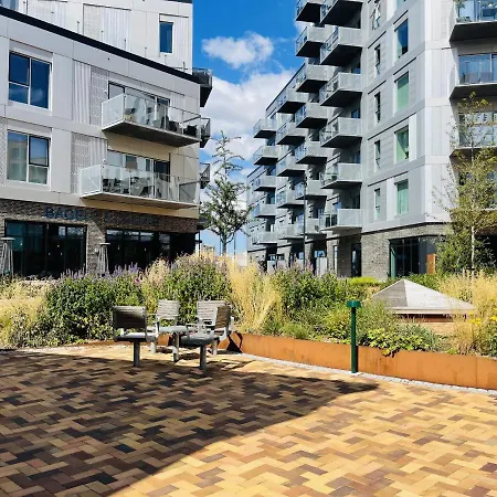 شقة Aday - Harbor Groundfloor Own Entrance -