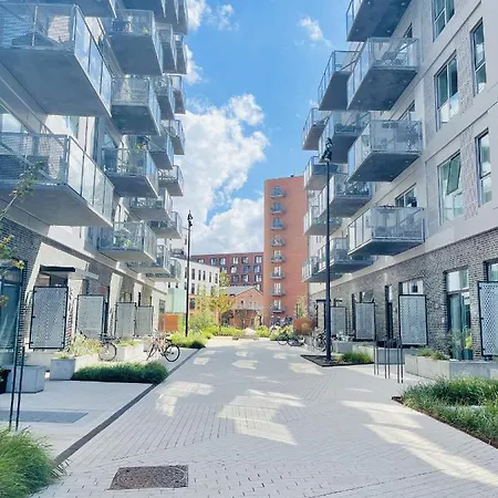 Aday - Harbor Groundfloor Own Entrance - شقة *