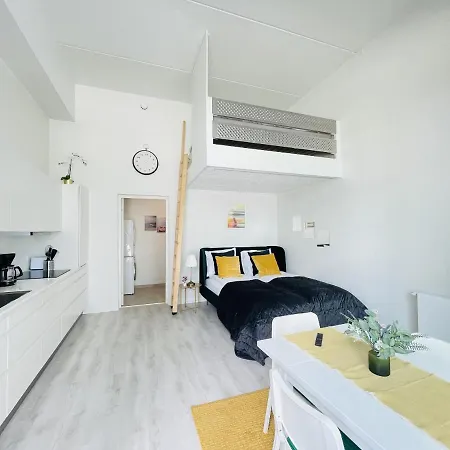 Aday - Harbor Groundfloor Own Entrance - شقة آلبورغ
