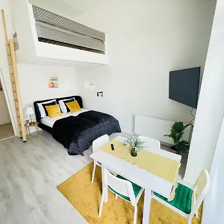 Aday - Harbor Groundfloor Own Entrance - شقة آلبورغ