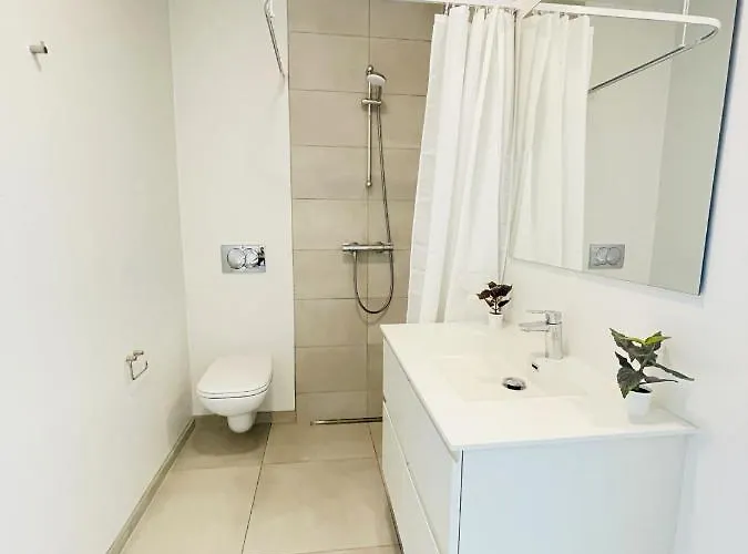 Daire Aday - Harbor Groundfloor Own Entrance - *